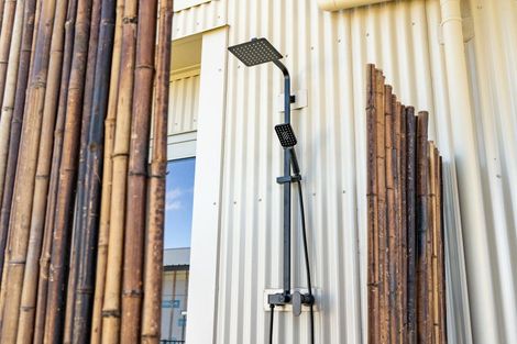 Photo of property in 5 Blue Moon Rise, Langs Beach, 0582