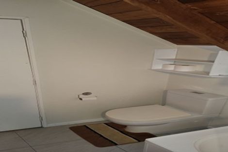 Photo of property in 48 Glengarry Road, Glen Eden, Auckland, 0602