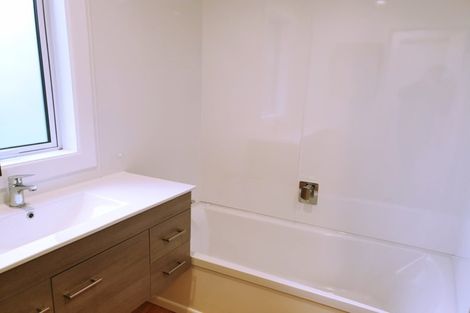 Photo of property in 28 Beech Crescent, Hillcrest, Hamilton, 3216