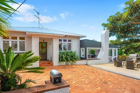 Photo of property in 6 Mollyhawk Place, Birkenhead, Auckland, 0626
