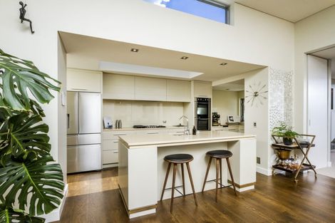 Photo of property in 15 Lake View Road, Takapuna, Auckland, 0622