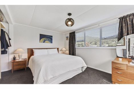 Photo of property in 20 Renata Road, Okiwi Bay, 7193