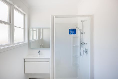 Photo of property in 73 Rangiora Avenue, Roslyn, Palmerston North, 4414