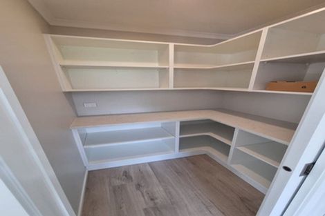 Photo of property in 62 Hokioi Drive, Kenepuru, Porirua, 5022