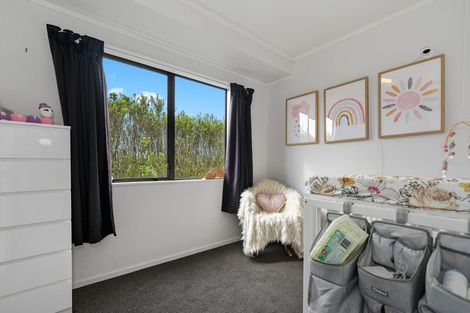 Photo of property in 28 Rosehill Place, Nawton, Hamilton, 3200