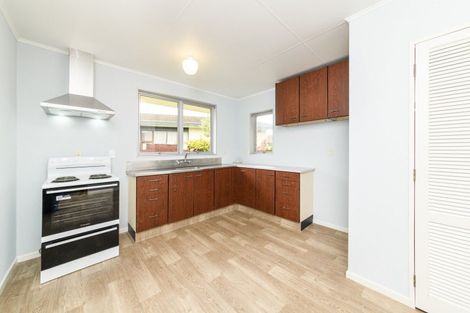 Photo of property in 16 Cecil Place, Cloverlea, Palmerston North, 4412