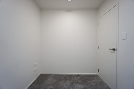 Photo of property in 3/26 Buscomb Avenue, Henderson, Auckland, 0610