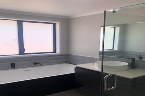 Photo of property in 69 Murray Ward Drive, Te Kauwhata, 3710