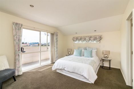 Photo of property in 15a Fieldmoor Place, Parklands, Christchurch, 8083