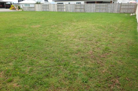 Photo of property in 5 Snappers Lane, Foxton Beach, Foxton, 4815