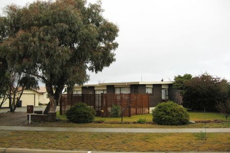 Photo of property in 13 Orchard Street, Clyde, 9330