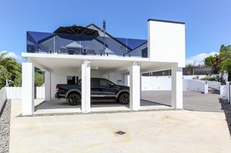 Photo of property in 7a Caledonia Place, Highlands Park, New Plymouth, 4312