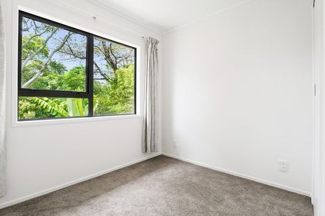 Photo of property in 129a Sunnyside Road, Sunnyvale, Auckland, 0612