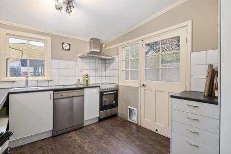 Photo of property in 107 Tasman Street, Nelson, 7010