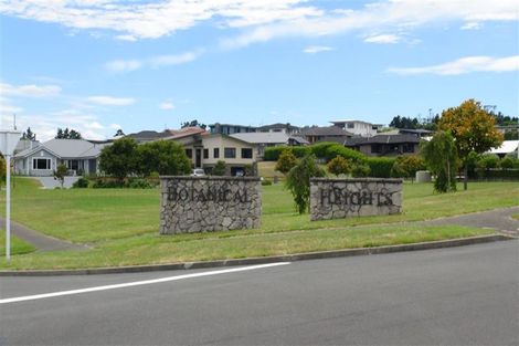 Photo of property in 5 Coprosma Crescent, Waipahihi, Taupo, 3330