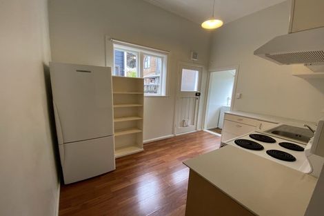 Photo of property in 96 Pirie Street, Mount Victoria, Wellington, 6011