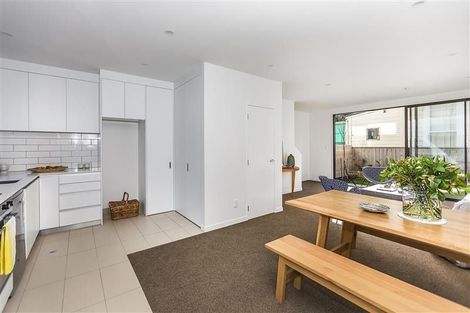 Photo of property in 5/74 Derwent Street, Island Bay, Wellington, 6023