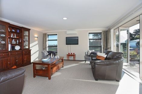 Photo of property in 39 Pukepapa Road, Marton, 4710