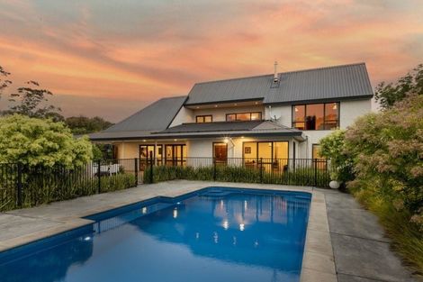 Photo of property in 4 Tauroa Valley, Havelock North, 4130