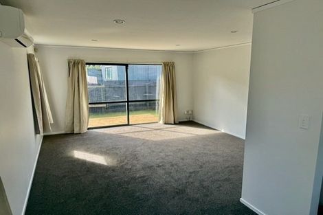 Photo of property in 1/37 Compton Crescent, Taita, Lower Hutt, 5011