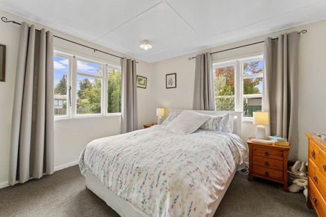 Photo of property in 8a Farnworth Avenue, Holdens Bay, Rotorua, 3010