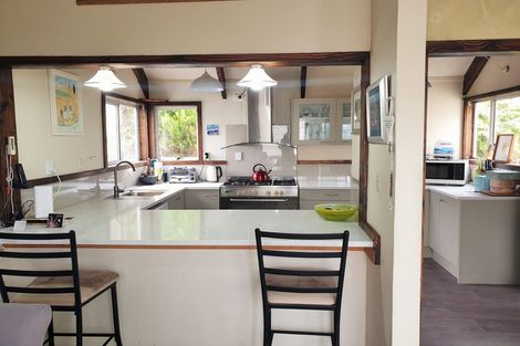 Photo of property in 72 Mountain Road, Western Heights, Rotorua, 3015