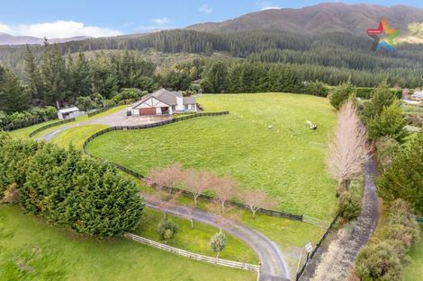 Photo of property in 32c Kaitoke Loop, Kaitoke, Upper Hutt, 5018