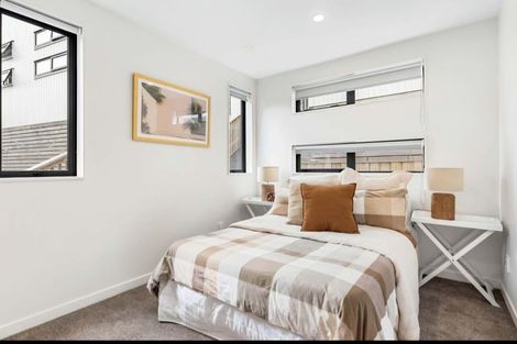 Photo of property in 122d Lancaster Road, Beach Haven, Auckland, 0626