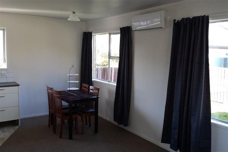 Photo of property in 2/18 Harwood Road, Mount Wellington, Auckland, 1060