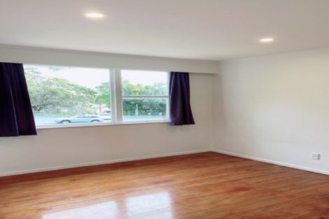 Photo of property in 329 East Coast Road, Mairangi Bay, Auckland, 0630