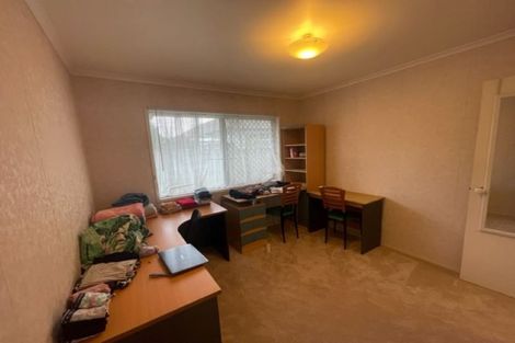 Photo of property in 6 Headcorn Place, Botany Downs, Auckland, 2010