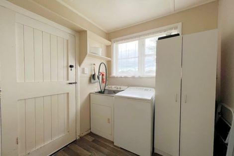 Photo of property in 37 Old Farm Road, Hamilton East, Hamilton, 3216