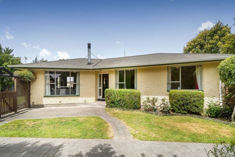 Photo of property in 6 Bidwell Place, Hillmorton, Christchurch, 8025