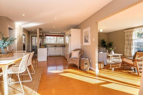 Photo of property in 39a Main Road, Redcliffs, Christchurch, 8081