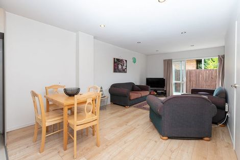 Photo of property in 2/4 Littler Place, Hamilton East, Hamilton, 3216