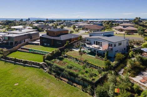 Photo of property in 44 Browns Drive, Waihi Beach, 3611
