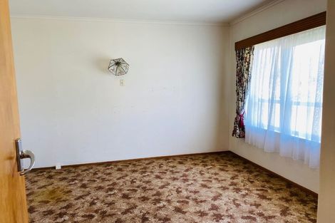 Photo of property in 9a Kirton Crescent, Manurewa, Auckland, 2102