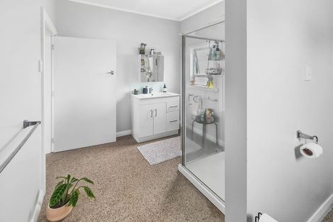 Photo of property in 192 Tasman Street, Opunake, 4616