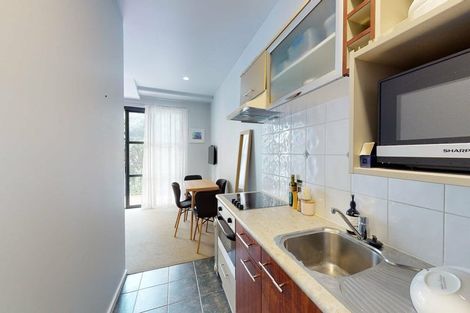 Photo of property in Atrium Towers, 2b/154 The Terrace, Wellington Central, Wellington, 6011