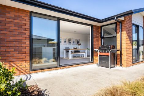 Photo of property in 17 Jersey Place, Bell Block, New Plymouth, 4312