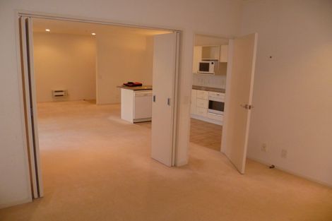 Photo of property in Maddison Apartments, 2/6g Queen Street, Palmerston North, 4410