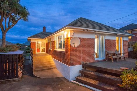 Photo of property in 132 Centennial Avenue, Helensburgh, Dunedin, 9010