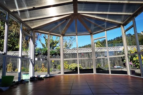 Photo of property in 9 Peel Place, Wainuiomata, Lower Hutt, 5014