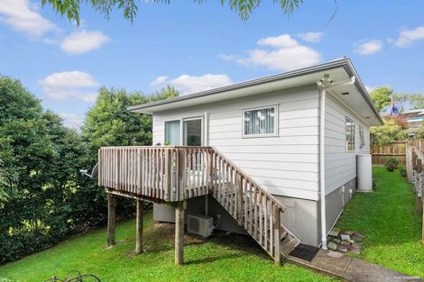 Photo of property in 11 Glenbury Place, Massey, Auckland, 0614