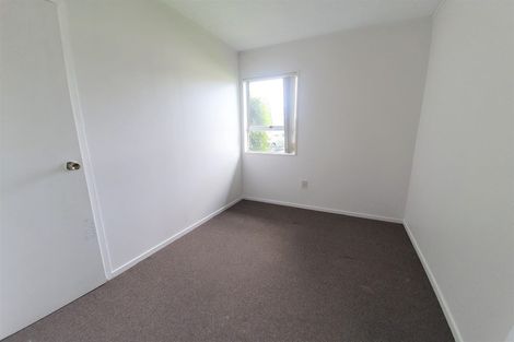 Photo of property in 2/330 Bucklands Road, Bucklands Beach, Auckland, 2012