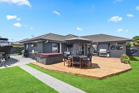 Photo of property in 22 Wentworth Drive, Rototuna North, Hamilton, 3210