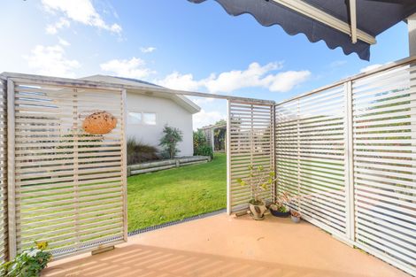 Photo of property in 9 Foxtail Fern, Kelvin Grove, Palmerston North, 4414