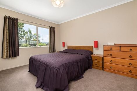 Photo of property in 27 Mahonia Place, Pyes Pa, Tauranga, 3112