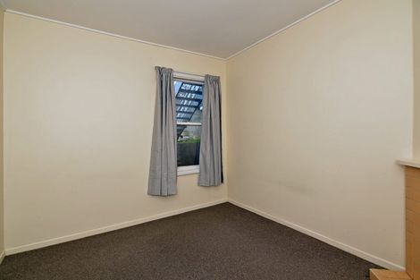 Photo of property in 25 Todman Street, Brooklyn, Wellington, 6021