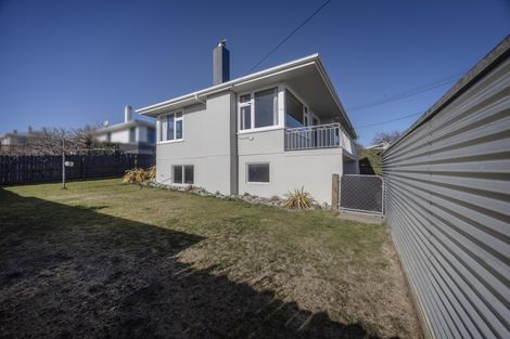 Photo of property in 20 Arrow Crescent, Holmes Hill, Oamaru, 9401